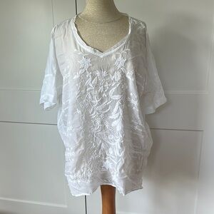 Johnny Was White Embroidered Cupra Rayon Short Sleeve Sheer Tunic Shirt Medium